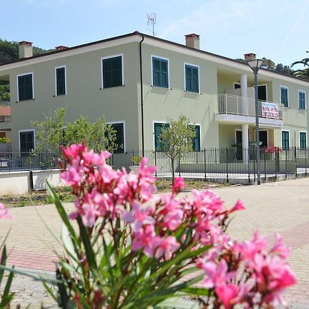 Villaggio La Piana แชร์โว ภายนอก รูปภาพ